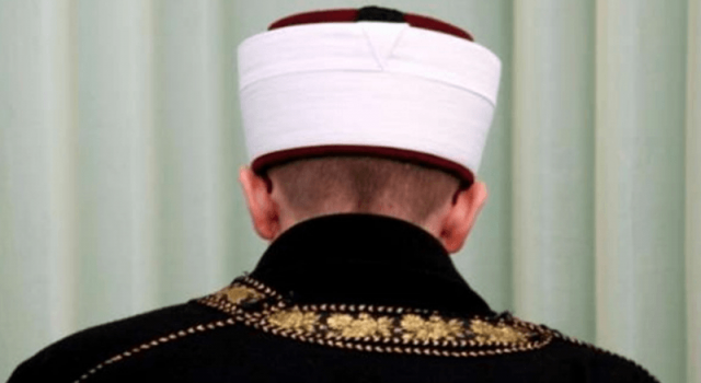Diyanet, "maaşlar faizsiz finans kurumundan alınacak" dedi; din görevlileri tepki gösterdi