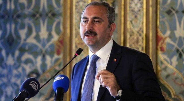 Reform mesajı veren Bakan Gül'den yargı mensuplarına: Bırakın adalet yerini bulsun, isterse kıyamet kopsun