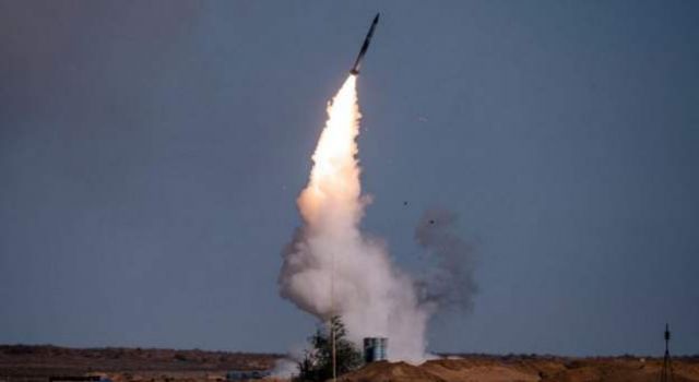 Trump, Türkiye'ye S-400 yaptırımlarını 'bugün açıklayabilir'