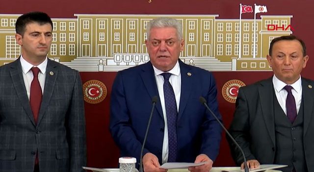 Üç milletvekili CHP'den istifa etti