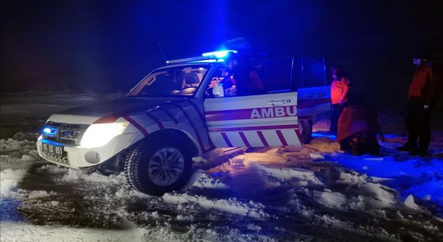 Van'da acil hastalar kar engeliyle karşılaşıyor