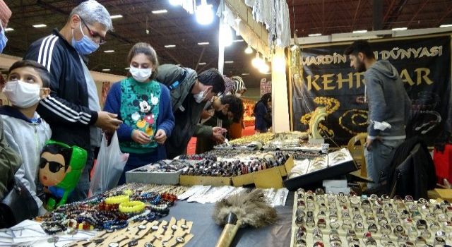Van'da 'Yöresel Ürünler ve Hediyelik Eşya Fuarı' açıldı