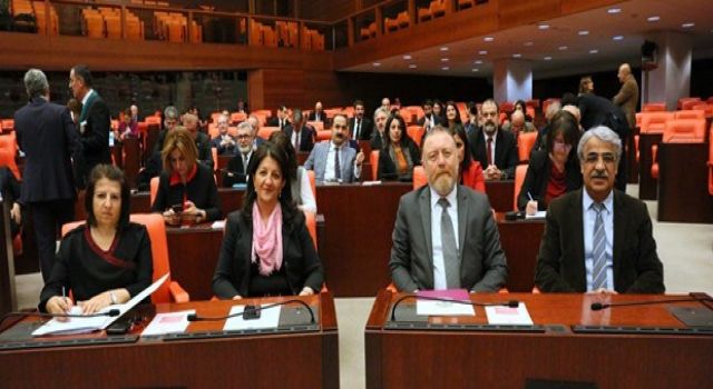 33 dokunulmazlık dosyası TBMM Anayasa ve Adalet Komisyonu'na sevk edildi