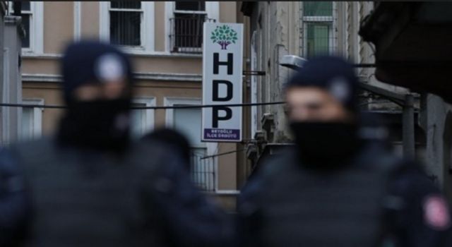 İstanbul'da HDP operasyonu: 11 gözaltı