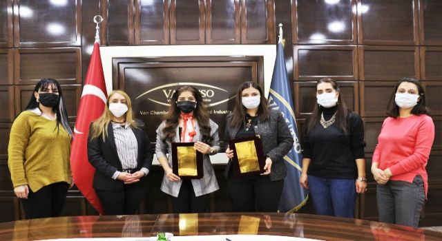 Vanlı ve Hakkarili kadınlar işbirliği protokolü imzaladı