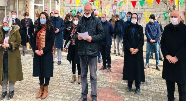 Van'daki çığda hayatını kaybedenler anıldı