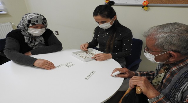 Alzheimer hastası Kur’an-ı Kerim’i hatmetti