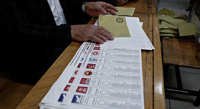 Avrasya'nın son seçim anketi: AKP ve MHP'nin oyları yüzde 40.1