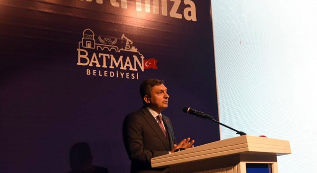 Batman’da Vali Şahin, ’değişime atılan kararlı imza’yı anlattı