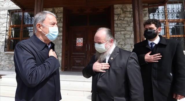 Gökçeada’daki Rum cemaatinden Bakan Akar’a teşekkür