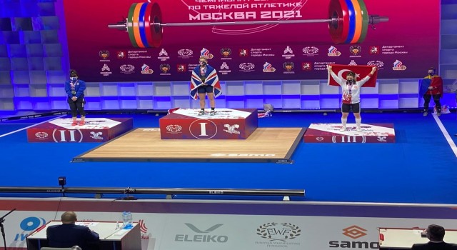 Kocaeli Kağıtspor’un millisi Berfin bronz madalya ile dönüyor