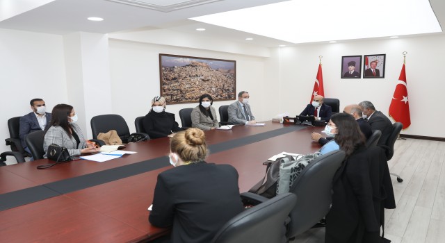 Mardin’de Vali Demirtaş Kadın Kooperatif temsilcileri ile buluştu