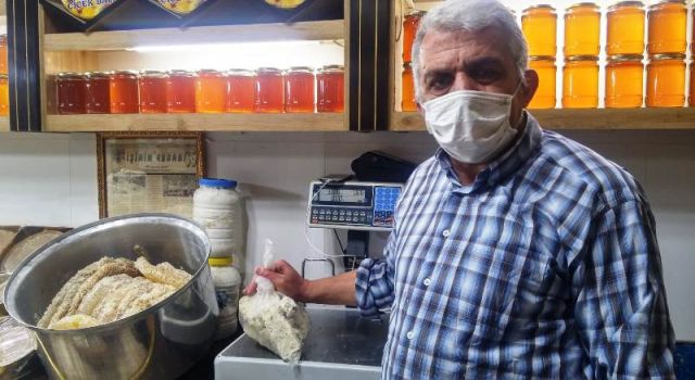 Van’ın taze otlu peyniri çıktı