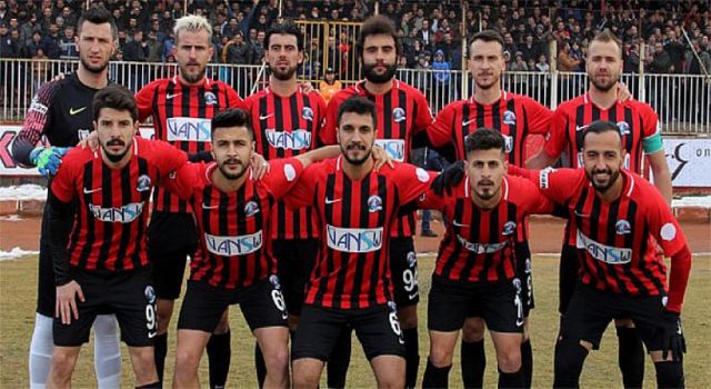 Vanspor play-off yolunda haftayı avantajlı kapattı