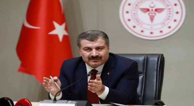 Sağlık Bakanı Koca, SGK kayıtlı tüm çalışanların aşı randevusu alabileceğini duyurdu