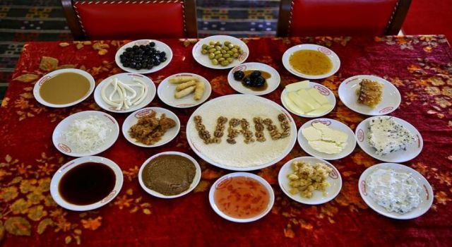 Van TSO: Dünyaya yeni bir gün kazandırmanın mutluluğunu yaşıyoruz