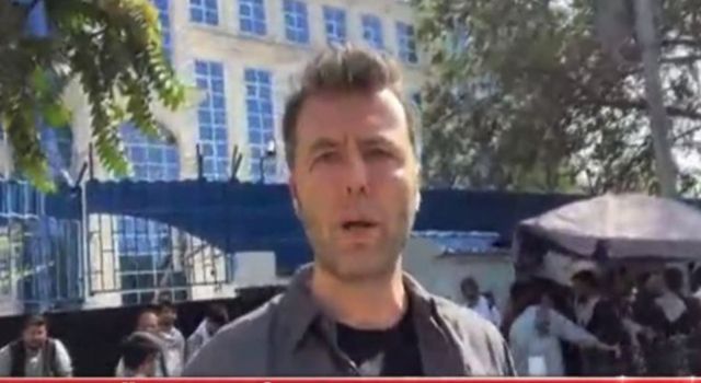 Gazeteci Mehmet Akif Ersoy, Afganistan'daki son durumu paylaştı; Mermiler namlu ağzında!