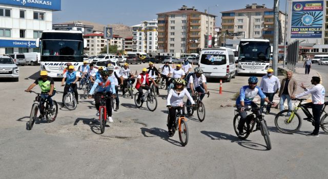 'Avrupa Hareketlilik Haftası'nda Van da hareketlendi