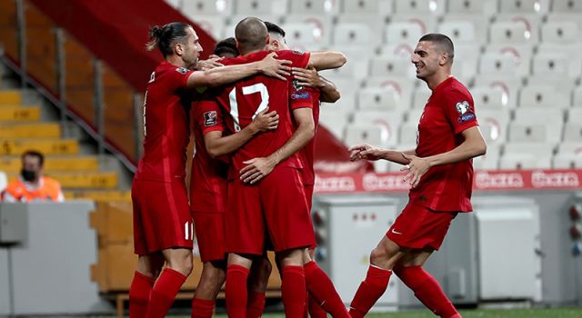 Çebelitarık maçı için Türkiye'nin ilk 11'i belli oldu