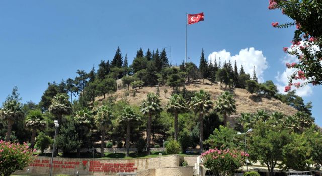 Erdoğan'ın tesis açılışı listesine M.Ö 1. yüz yılda yapılan Kahramanmaraş Kalesi de yazıldı!