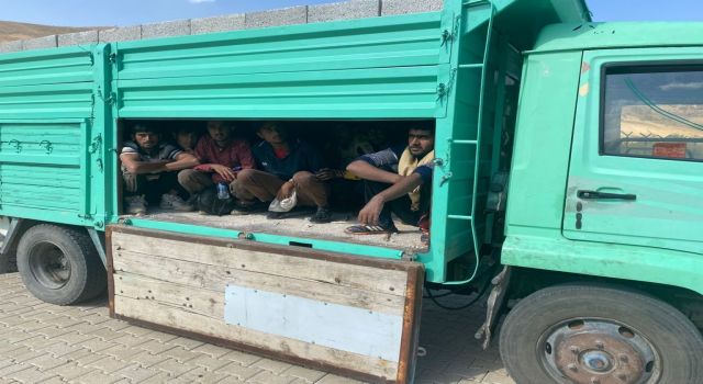 Van'da ilginç Afgan kaçakçılığı; Üstü briket altı Afgan