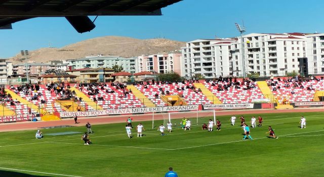Vanspor standardı bozmadı: 2-0