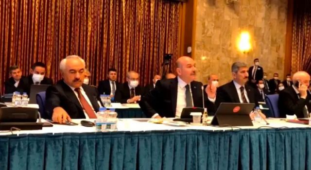 Soylu'dan muhalefete: 10 bin doları alan siyasetçiyi söylerim siz de başka şeyler söylemek zorunda kalırsınız