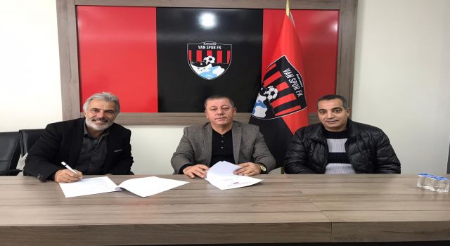 Vanspor'un yeni teknik direktörü Turgay Karatekin oldu