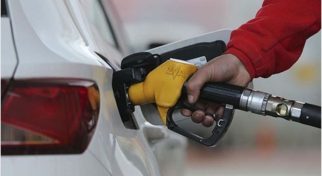 Benzine 77 kuruş, motorine 31 kuruş zam geldi