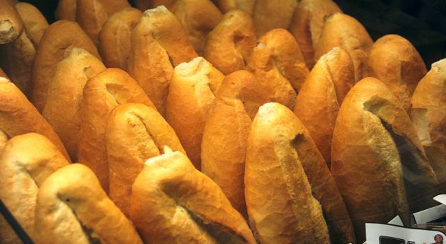 İstanbul'da ekmek 3,5 TL'ye satılmaya başlandı