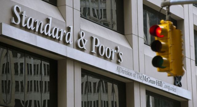 S&P, Türkiye'nin notunu teyit etti, görünümünü "negatif"e çevirdi