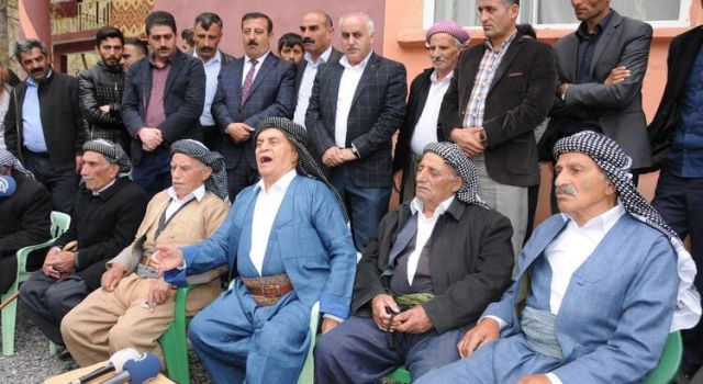 Ali Acar yazdı: Aşiretin ağası değil halkınızın 'akil insanı' olun!