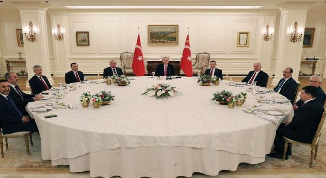 Erdoğan, yargı mensuplarıyla yemekte bir araya geldi