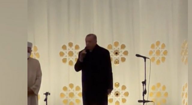 Sezen Aksu'yu kastederek, "O dilleri yer geldiğinde koparmak bizim görevimizdir" diyen Erdoğan hakkında suç duyurusu