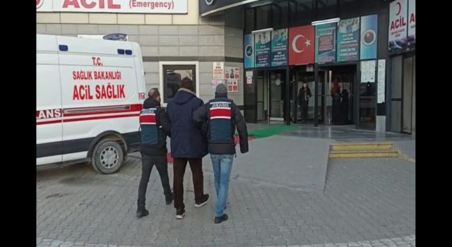 Van'da hayatını kaybeden polis memuruyla ilgili 2 kişi tutuklandı
