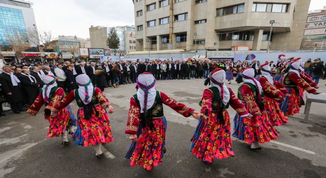 Van Shoping Fest renkli görüntülerle başladı