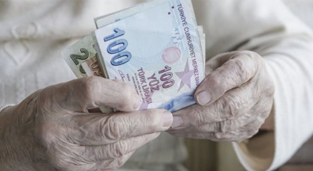 Emeklinin Ramazan Bayramı ikramiyesi ne zaman hesaplara yatacak?