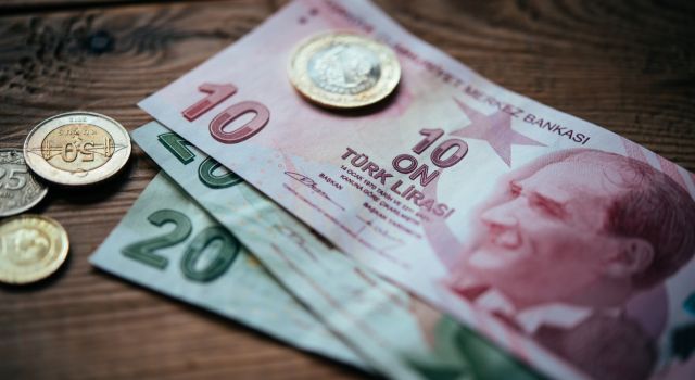 Memur ve emekliler ne kadar zam alacak?