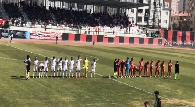 Vanspor playoff yolunda yara aldı