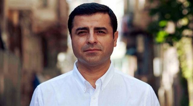 202 aydından Demirtaş'a destek: Silah bırakma çağrılarını da içeren önerilerini değerli buluyoruz