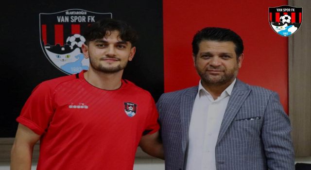 Vanspor 10 oyuncusuyla sözleşme yeniledi, 3 de transfer gerçekleştirdi