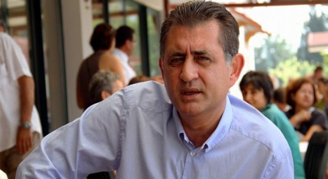 Ümit Zileli'ye 'Cumhurbaşkanı'na hakaret'ten gözaltı