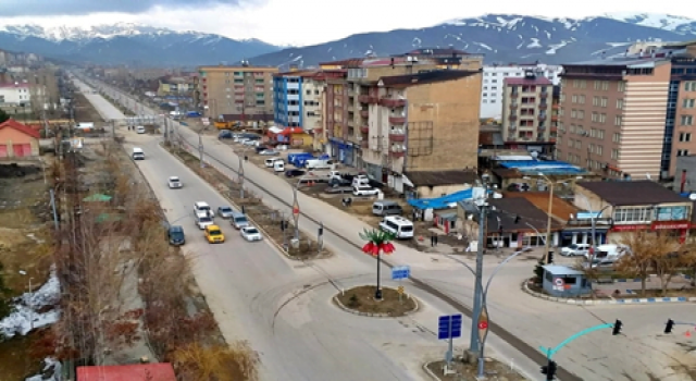 Hakkari'de "Savaş ve İşgale Hayır' yürüyüşü" yasağı: Giriş-çıkışlar sınırlandırıldı