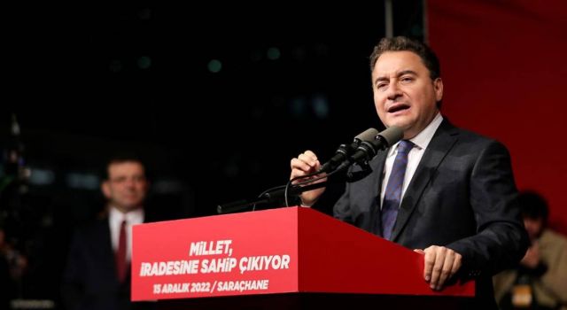 Babacan: Demirtaş'a yapılan hukuksuzluğu reddediyorum!