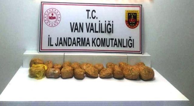 Van'da öldürücü özelliği bulunan skunk maddesi ele geçirildi