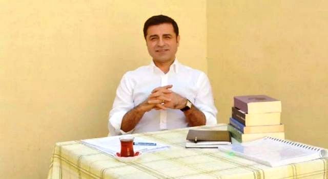 Demirtaş seçmene mektup yazacak!