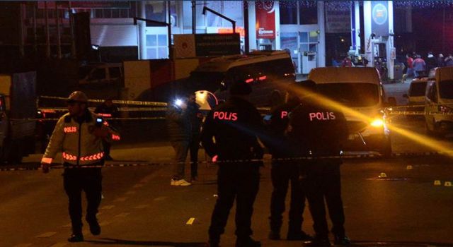Hakkarili genç babasını ve amcasını öldürdü