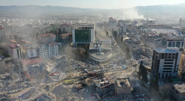 Deprem bölgesinde 173 bin bina yıkık ya da ağır hasarlı