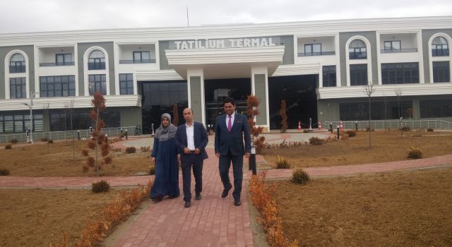 Çaldıran’da termal otel açıldı