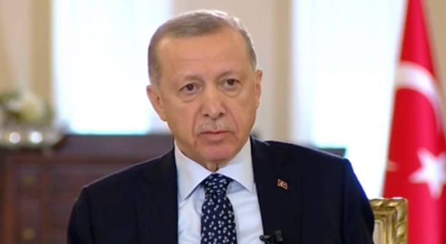 Erdoğan, canlı yayında rahatsızlandı